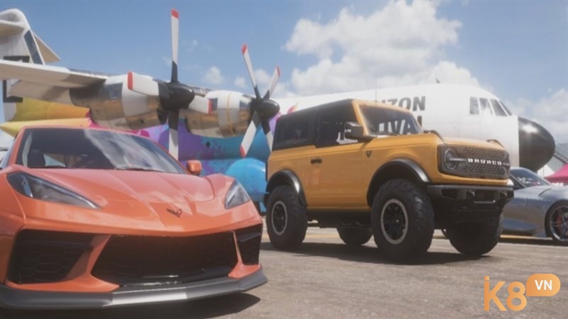 Forza Horizon 5 có lối chơi đua xe hấp dẫn với những cuộc đua tốc độ cao