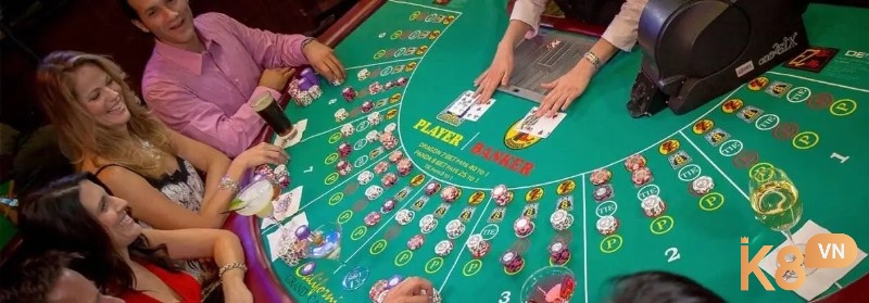 Chiến thuật theo xu hướng đòi hỏi quan sát tinh tế và khả năng ra quyết định nhanh nhạy.