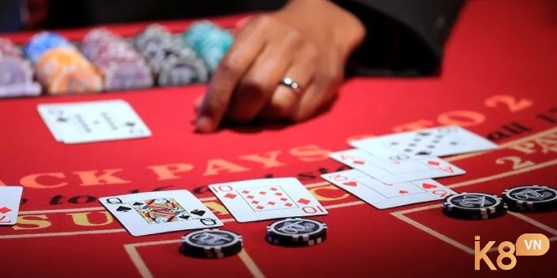 Giấy phép uy tín và RTP minh bạch là hai yếu tố then chốt đảm bảo an toàn khi chơi Blackjack tiền thật tại các nhà cái trực tuyến