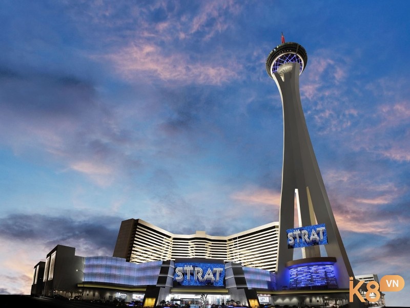 Casino ở Las Vegas kết hợp Skypod cao nhất cùng trò chơi mạo hiểm kịch tính.