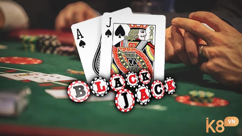 Đếm bài là chiến lược blackjack nâng cao giúp người chơi theo dõi tỷ lệ các lá bài cao và thấp còn lại trong bộ bài.