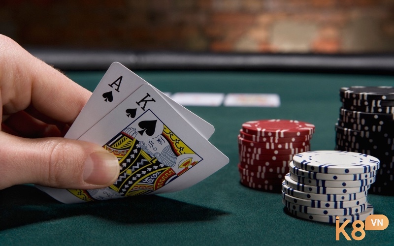 Mẹo chơi poker online uy tín luôn thắng từ cao thủ anh em nên tham khảo